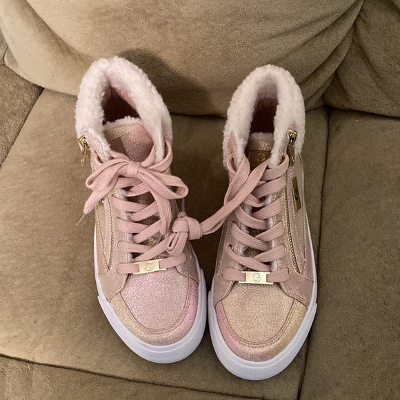 Guess womens Baylee fashion sneakers - Picture 2 of 11